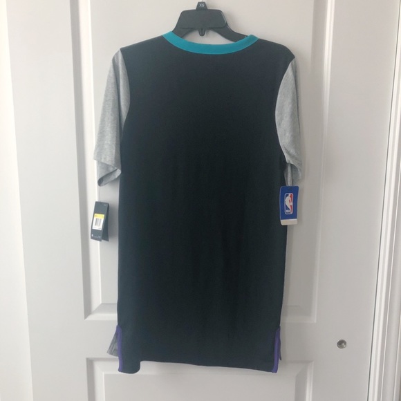 Men’s Small Charlotte Hornets NBA basketball tee - Picture 4 of 4